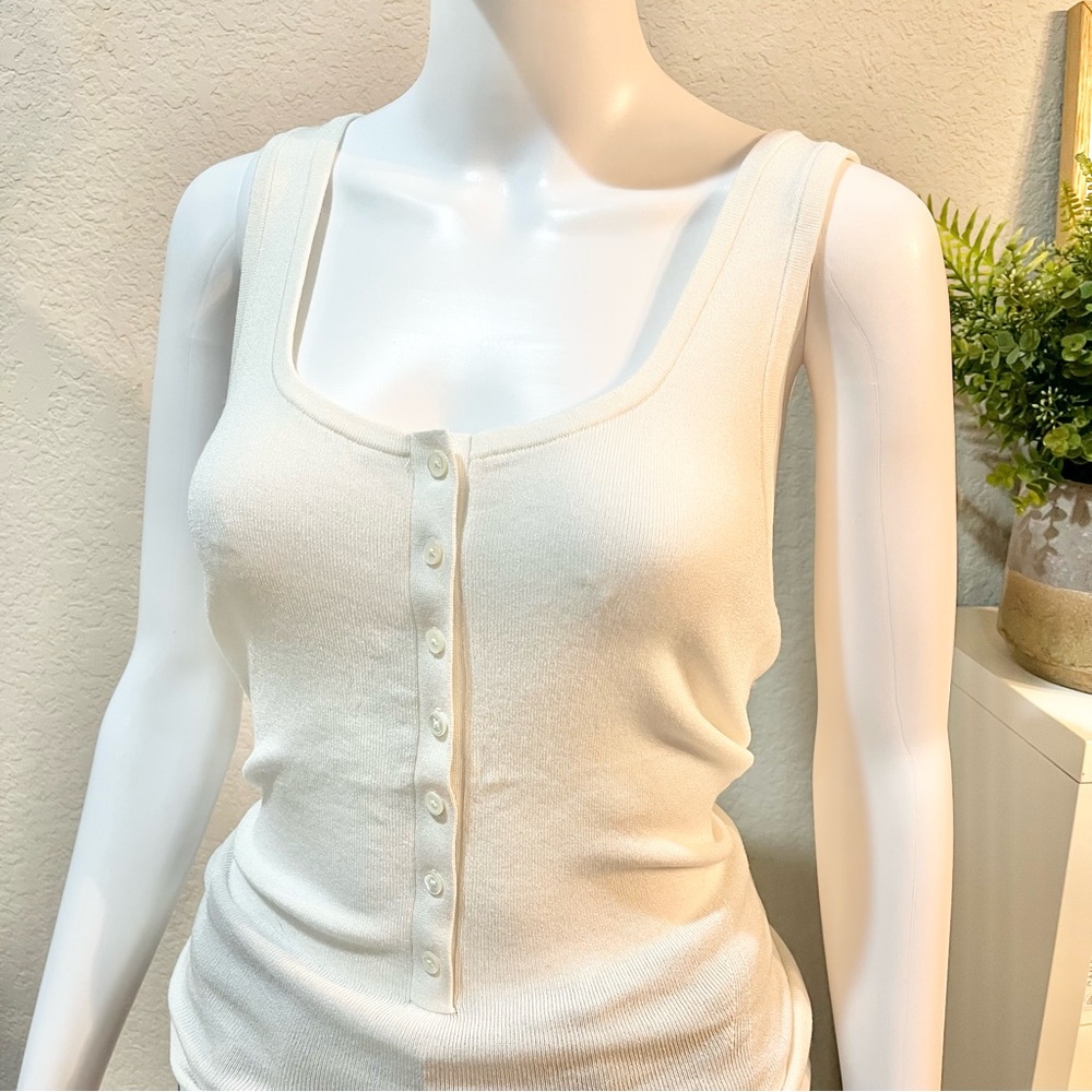 New Banana Republic Cream Button-Down Tank